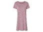 Kort, roze nachtjapon met witte stippen.