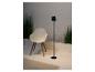 Moderne fauteuil en design staande lamp.