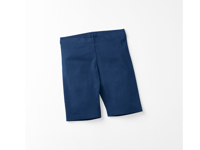 Donkerblauwe fietsbroekjes.