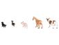 Beeldjes van honden, geiten, varkens, paarden en koeien