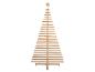 Houten kerstboom van latten met ster aan de top