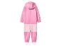 Roze kinderoverall met capuchon en kleurblokken, achteraanzicht.
