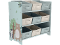 Kinderopbergmeubel met lichtblauw frame en stoffen dozen, met bosdierenontwerp.