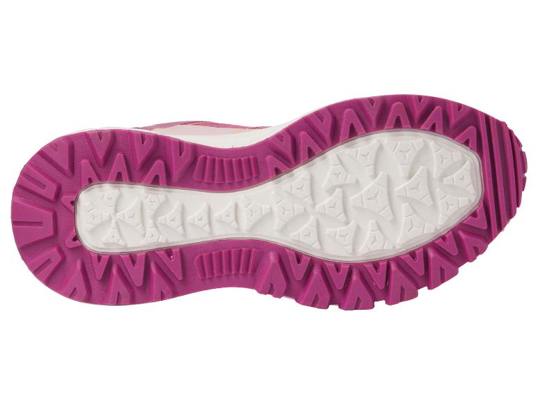 Zool van een roze sportschoen.