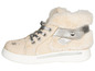 Beige sneakers met sterrenprint en bontkraag.