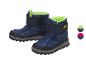 Blauwe kinderwinterlaarzen met groene voering en klittenbandsluiting, verkrijgbaar in twee kleuren.