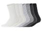 Zes paar sokken in wit, grijs en zwart.
