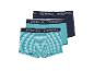 Drie Essential boxershorts: een turquoise gestreept en twee effen, donkerblauw en turquoise.