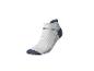 Witte sportsok met donkerblauwe details.