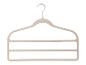 Beige velours kledinghanger met drie staven.