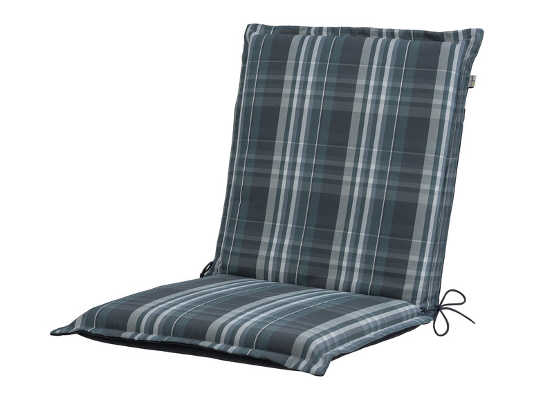 Een blauwe geruite zitkussen met een band