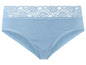 Lichtblauwe onderbroek met kant.