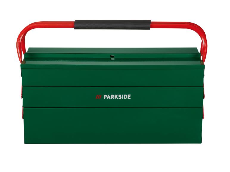 Groene Parkside gereedschapskist met drie lagen en rode handgreep.