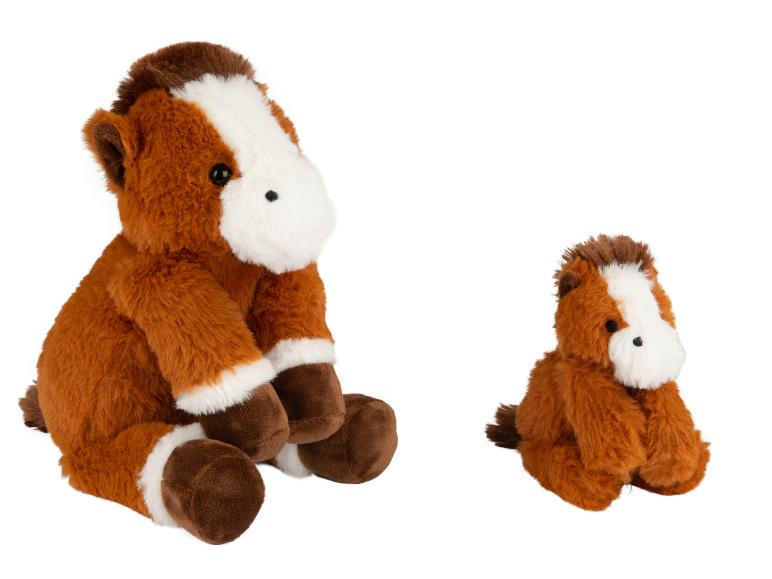Twee bruin-witte paardenknuffels in verschillende maten