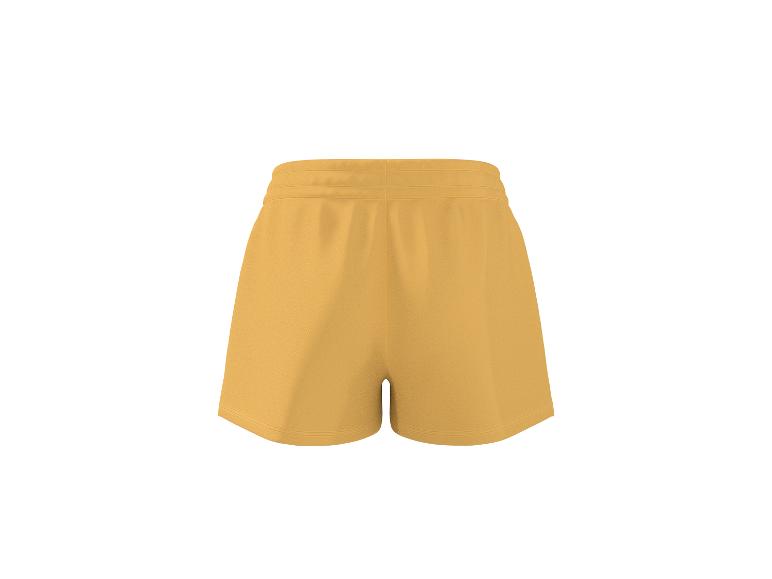 Gele sportshorts met elastische tailleband.