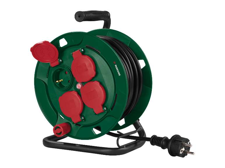 Parkside kabelhaspel met drie stopcontacten.