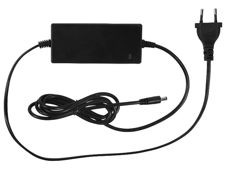 Zwarte voedingsadapter met een tweepolige Europese stekker en een DC-barrelconnector