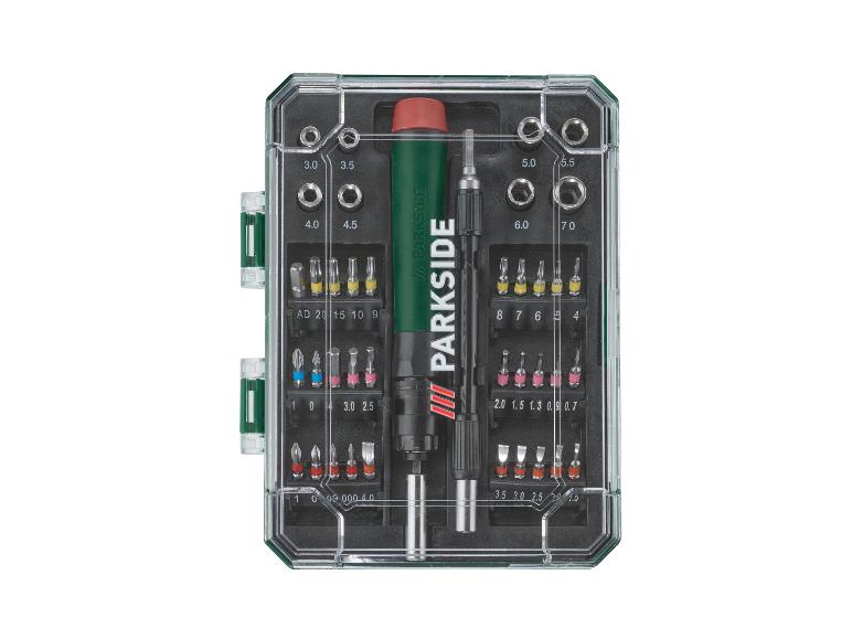 Precisieschroevendraaierset met bits en doppen in een transparante koffer.