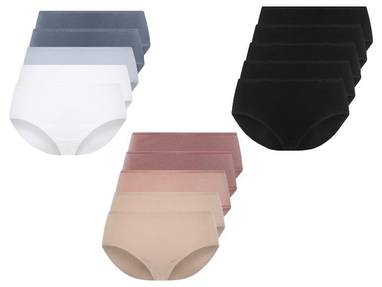 Een set van 3 paar zwarte, witte en beige onderbroeken.