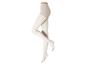 Witte panty op een paspop, met een beige tailleband en tenen.