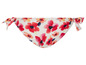 Witte bikini met rode bloemenprint en strikjes.