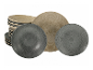 Serviesset: grijze en beige borden en kommen, textuur design.