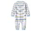 Gestreept babypakje in wit, blauw, geel en grijs met blauwe manchetten en kraag.