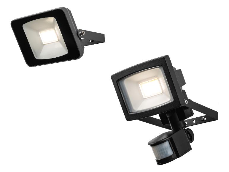 Twee zwarte LED-schijnwerpers, één met bewegingssensor, op een witte achtergrond.