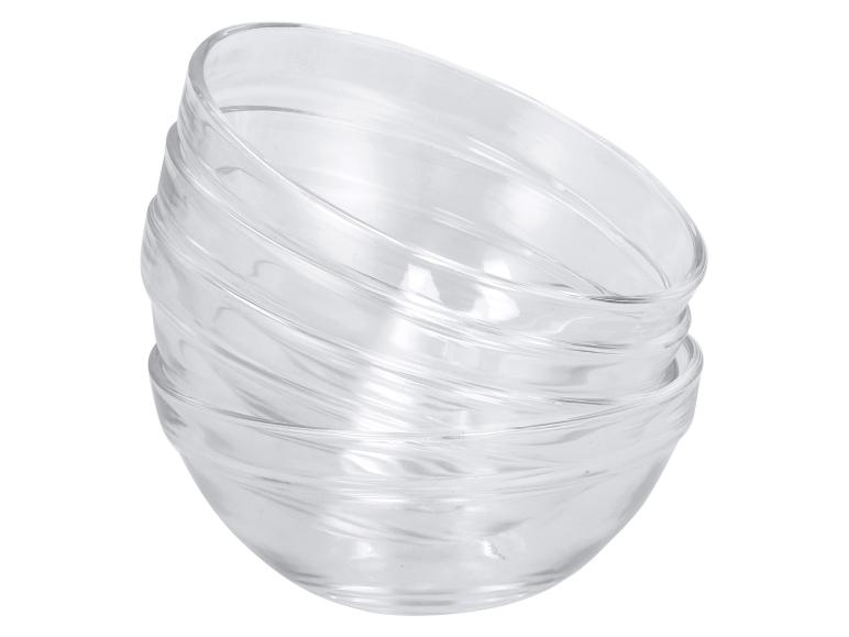 Stapel transparante glazen kommen