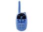 Een blauwe kinder walkie-talkie met een digitaal scherm dat het nummer 8 weergeeft.