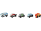 Vijf houten speelgoedauto's: trein, sportwagen, motor, skelter en pick-up.