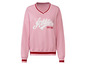 Een roze sweater met een witte 'Athletics' print en rode accenten.