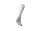 Witte compressiesok met roze en grijze details.
