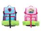 Twee kinderrugzakken met opgerolde dekens: een blauwe met een pootschild en een roze met een puppy en 'SAVE!' tekst.