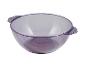 Een transparante paarse mengkom met zijhandvatten.
