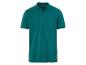 Kort, teal gekleurd poloshirt.