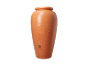 Grote terracotta waterton met kraan.