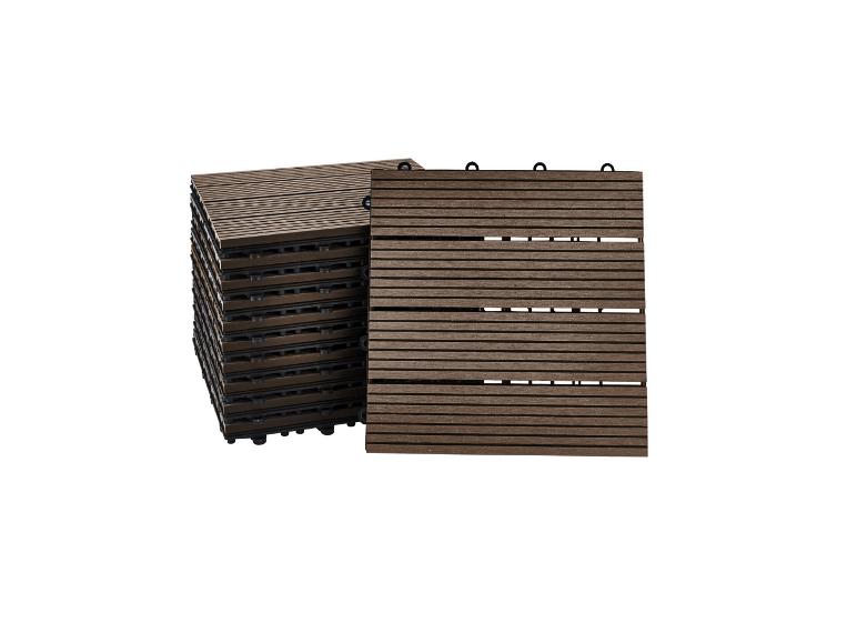 Gestapelde houten buitentegels