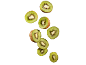 Gesneden verse, sappige kiwi's op een zwarte achtergrond.