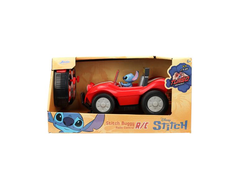 Een rode Stitch Buggy R/C auto met afstandsbediening in een Jada-merkdoos.