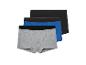 Drie boxershorts: grijs, blauw en zwart.