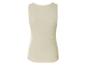 Een crèmekleurig, geribbeld tanktop.