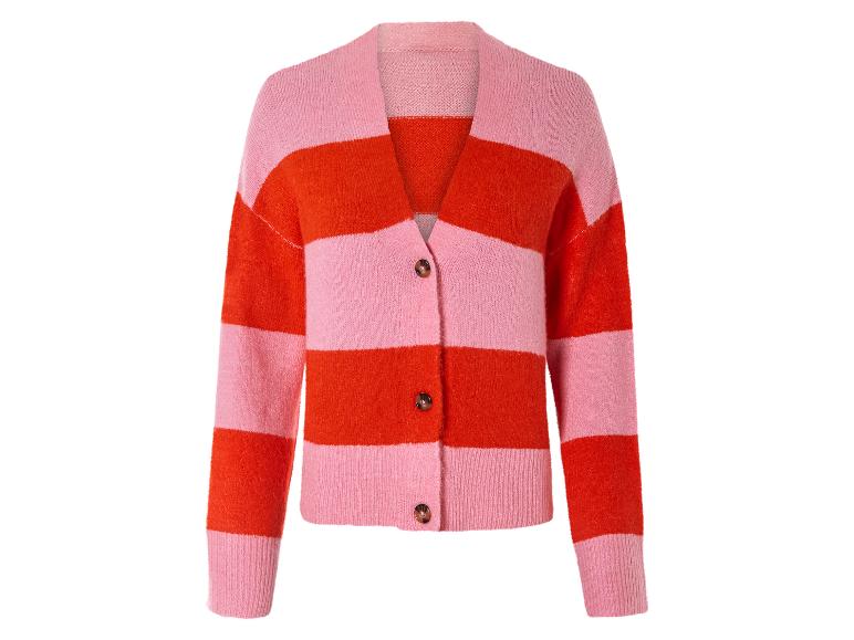 Een roze en rood gestreepte gebreide trui met knopen.