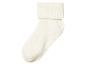 Een paar witte sokken met een geribbelde rand.