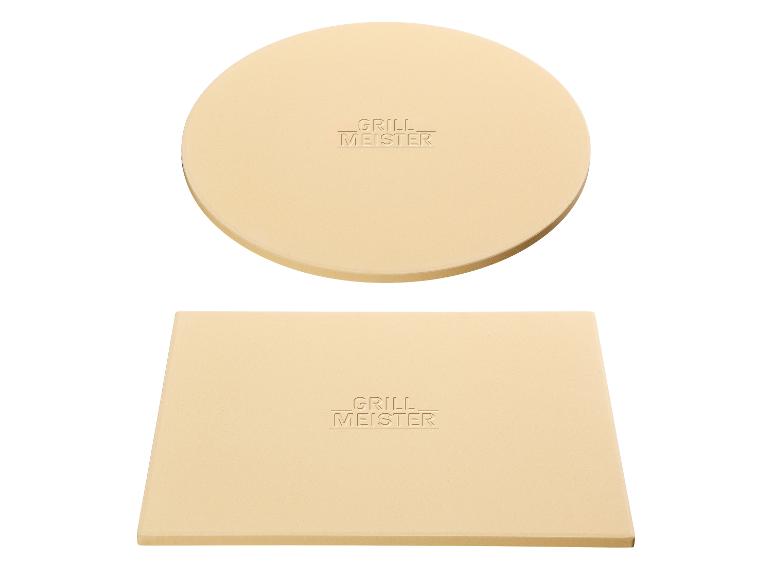 Ronde en rechthoekige pizzasteen met de tekst 'GRILL MEISTER'.