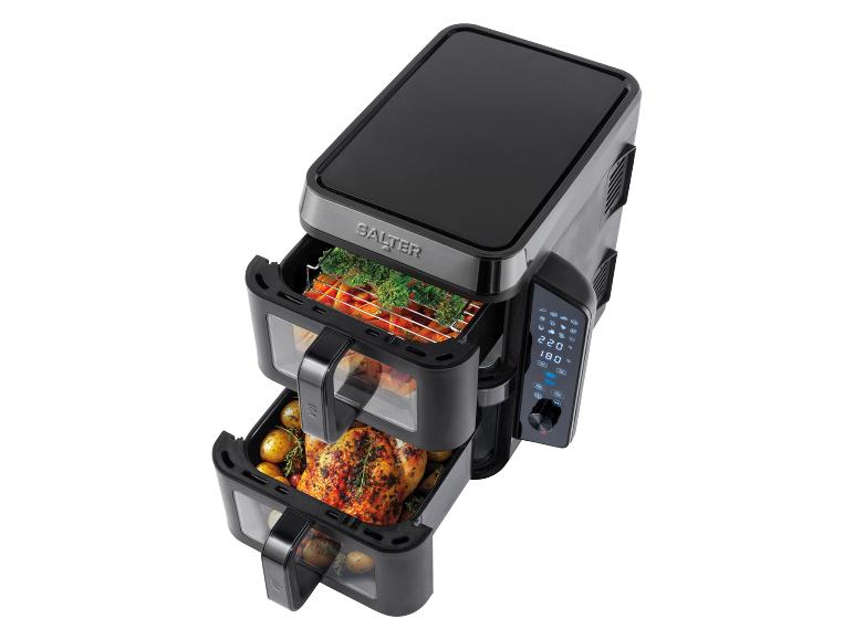 Salter dubbeldekker airfryer met gebraden kip en groenten.