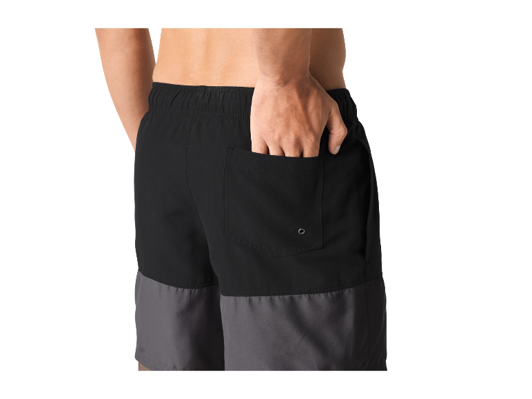 Zwarte en grijze heren shorts met zakken.