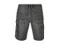 Donkergrijze jeans cargo shorts.