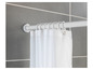 Een witte douchegordijnstang met een wit douchegordijn.