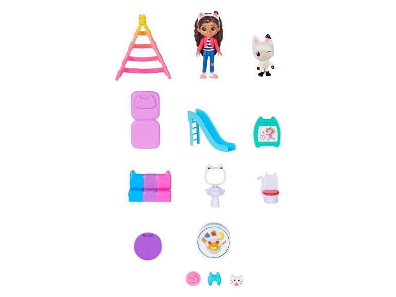Gabby's Dollhouse speelset met pop, kattenfiguur, glijbaan, meubels en accessoires.